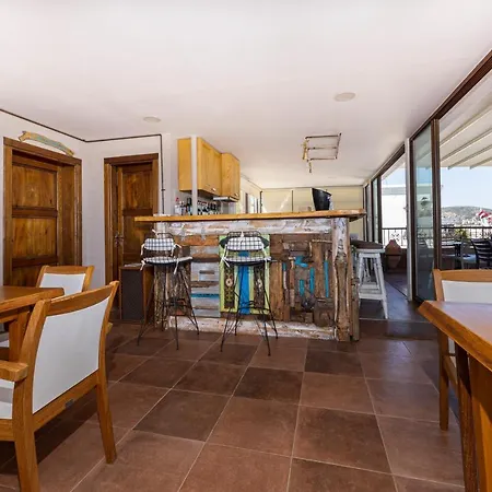 Casa Caria Boutique מלון 3*